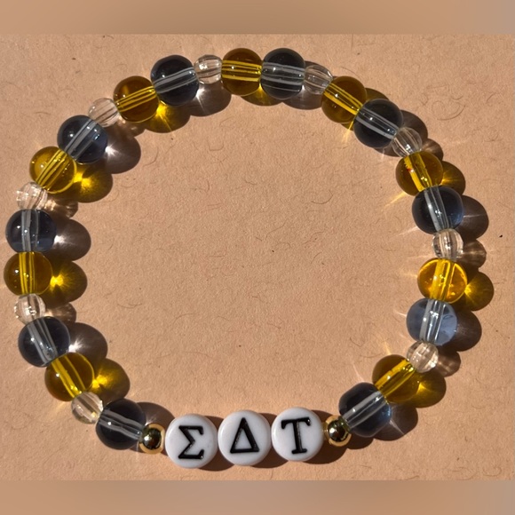 New Sigma Delta Tau Glass Bead Bracelet Clear Blue Gold with Greek Letters SDT - Picture 3 of 4